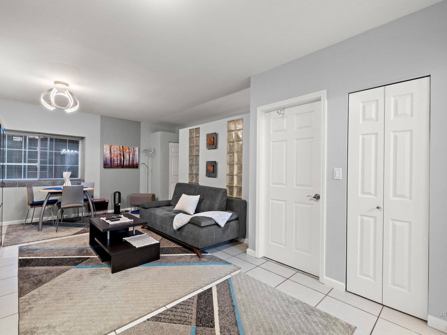 1024 N Earls Court Property Photo 29