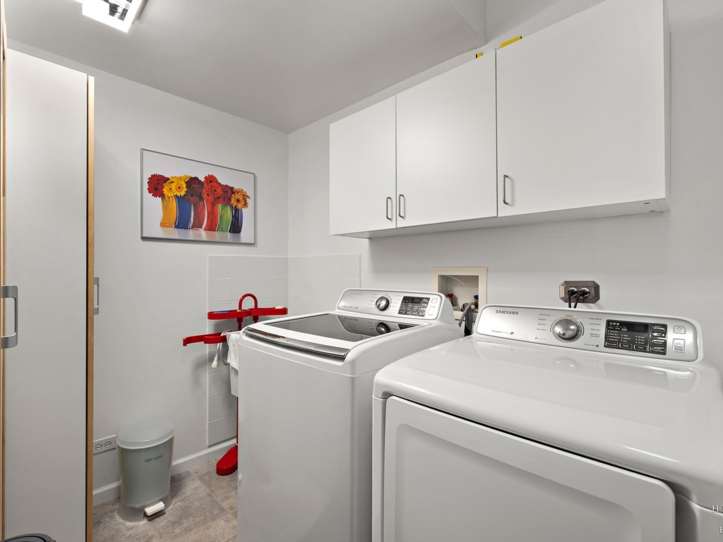1024 N Earls Court Property Photo 36
