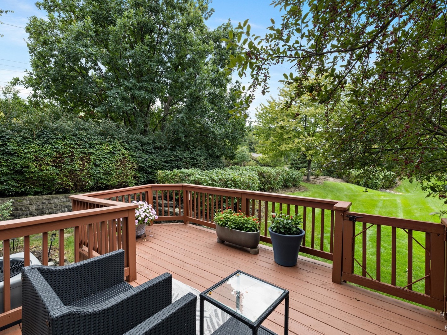 1024 N Earls Court Property Photo 38