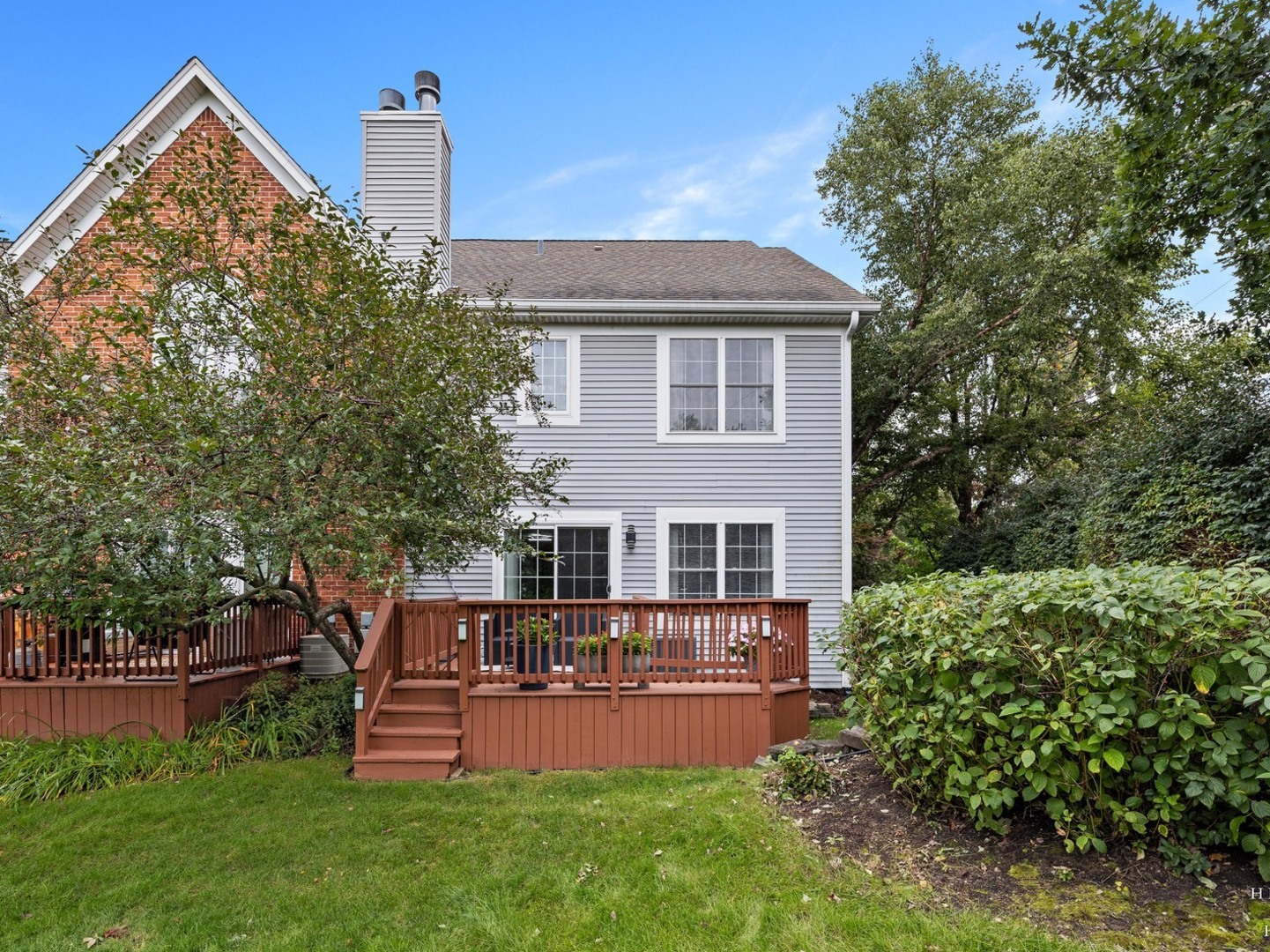 1024 N Earls Court Property Photo 40