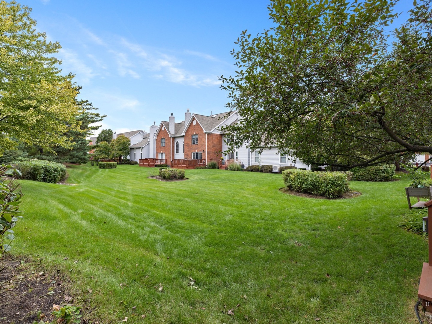 1024 N Earls Court Property Photo 41