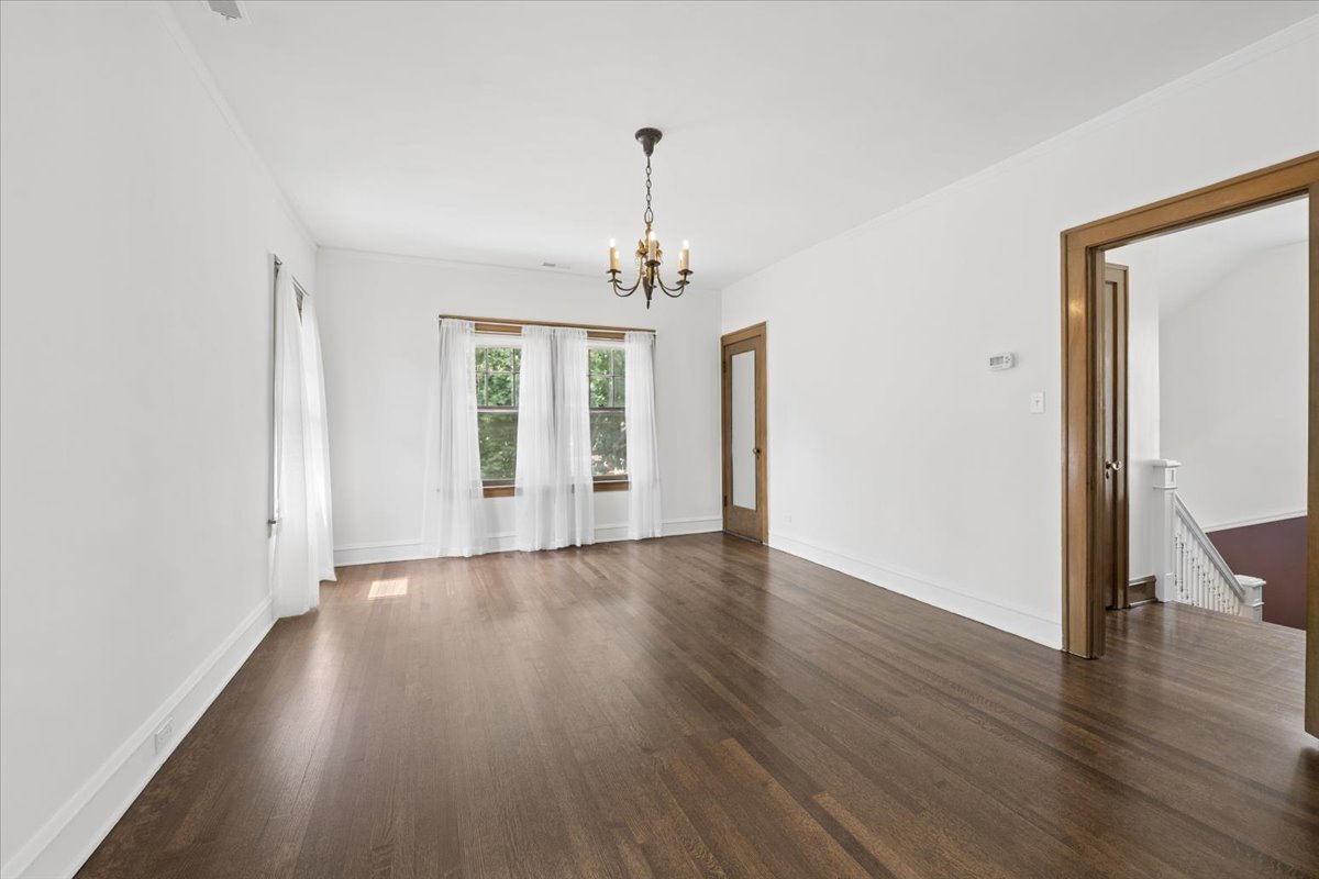 4821 N Harding Avenue Property Photo 25