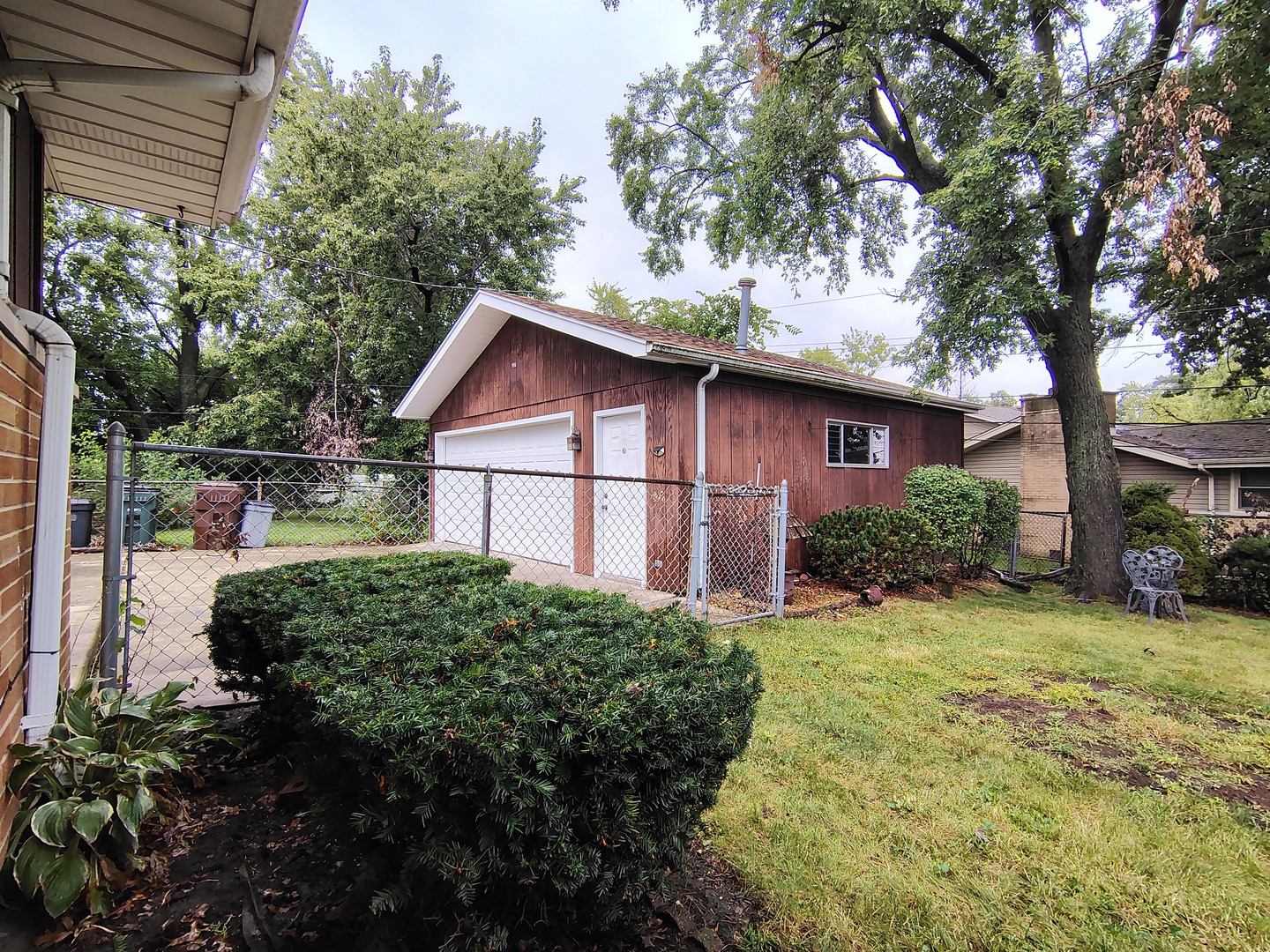 15017 Sunset Avenue Property Photo 5