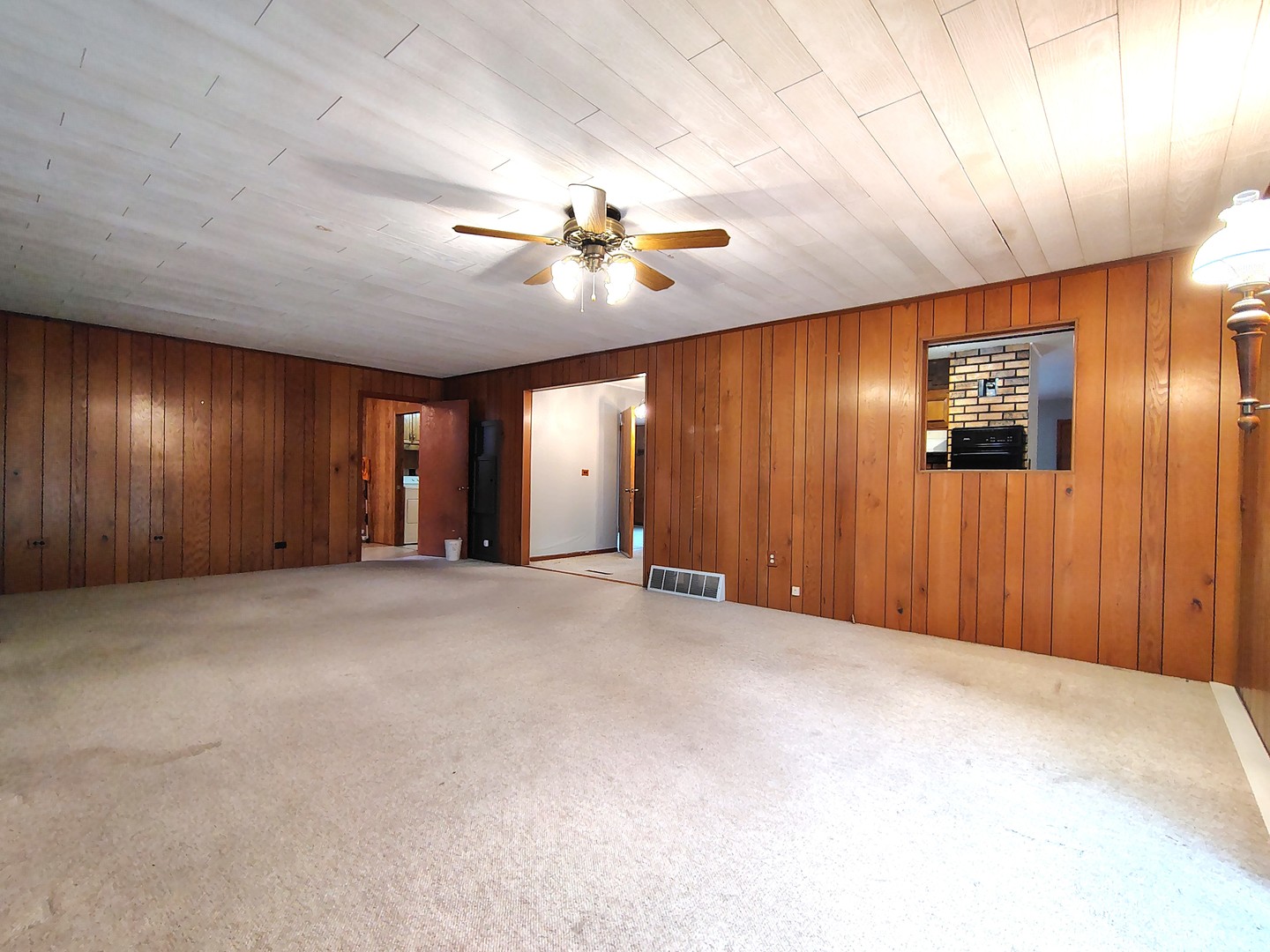 15017 Sunset Avenue Property Photo 12