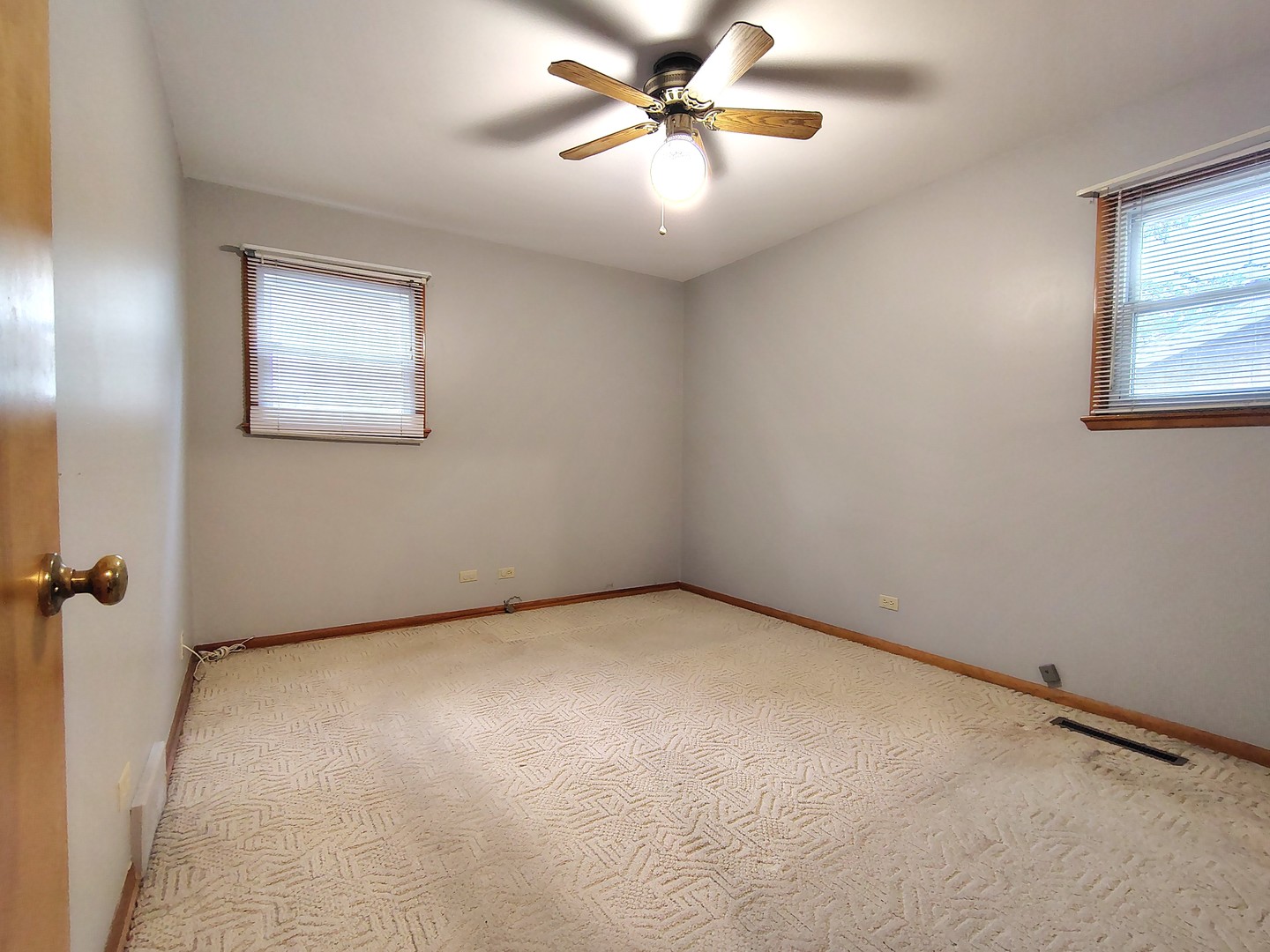 15017 Sunset Avenue Property Photo 19