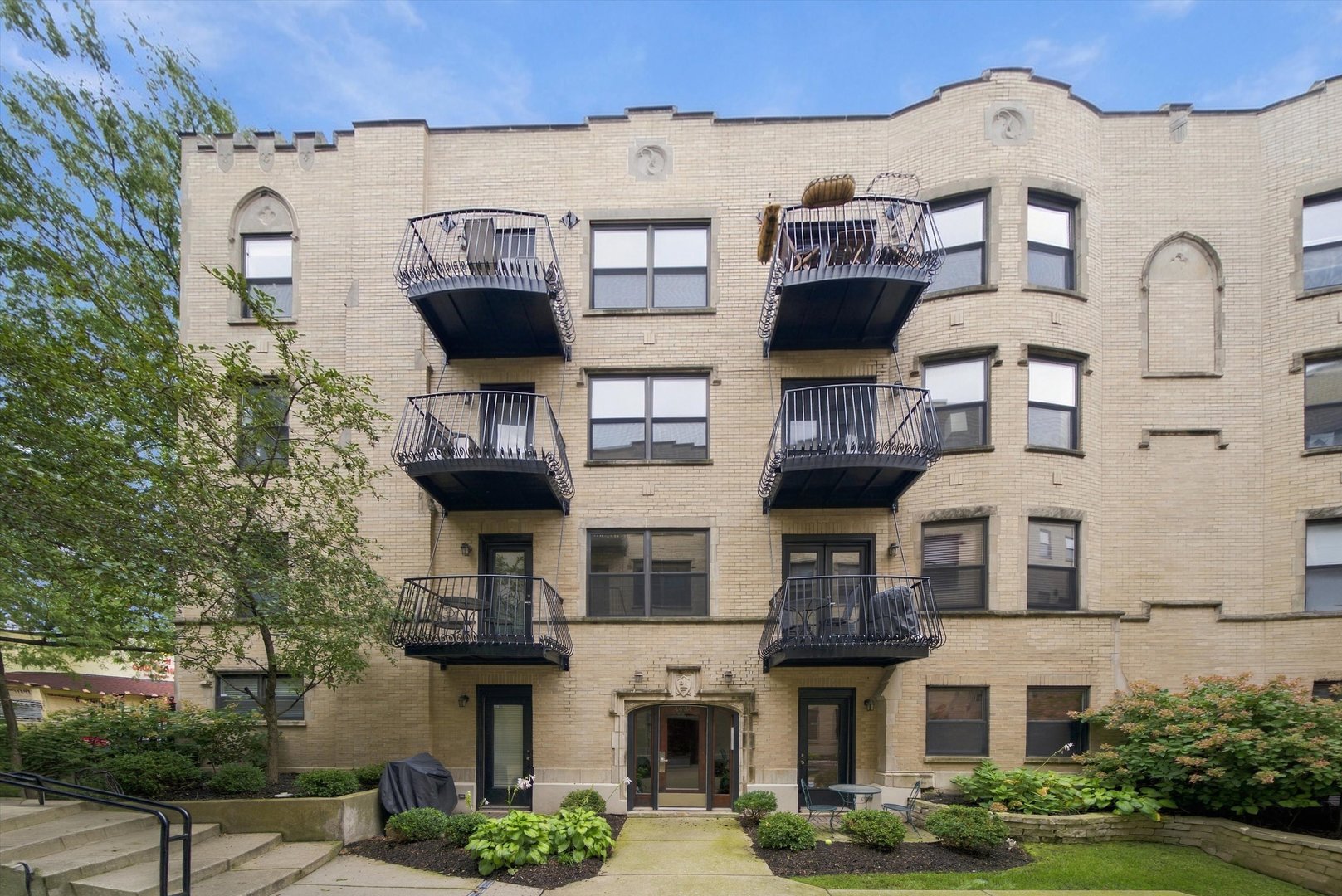 4434 N Damen Avenue 3E Property Photo 1