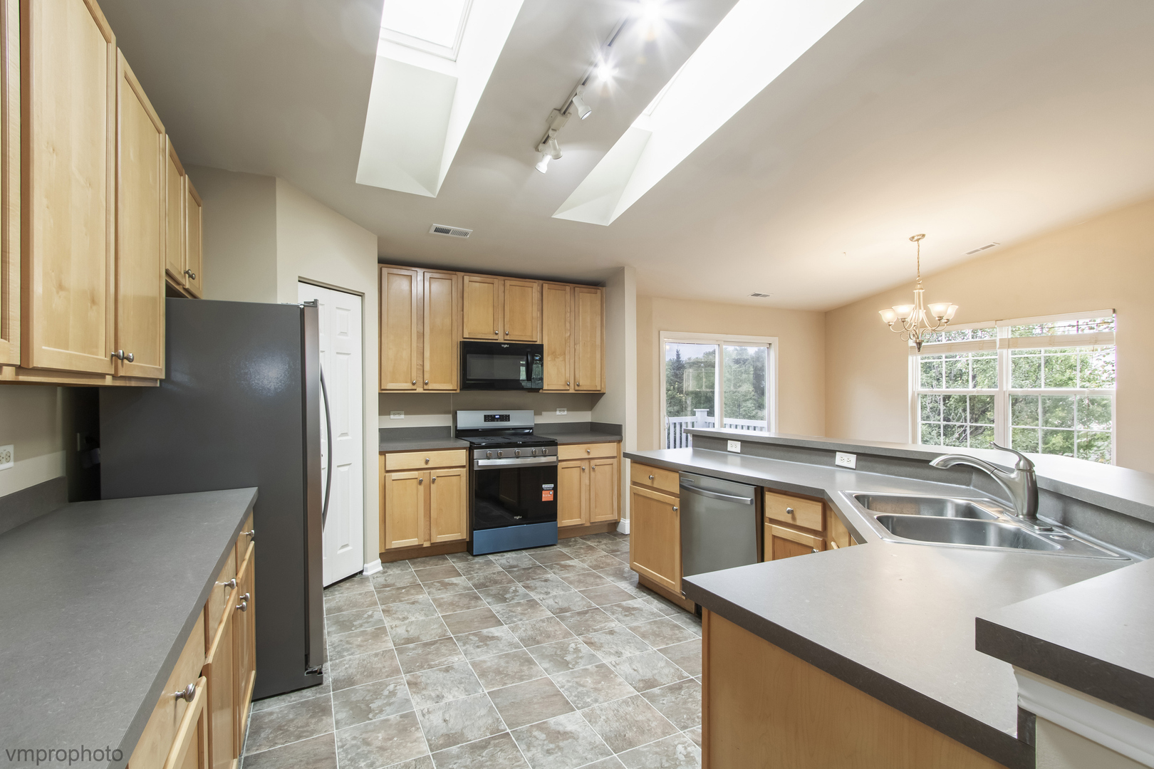 1582 Matthew Drive 1582 Property Photo 8