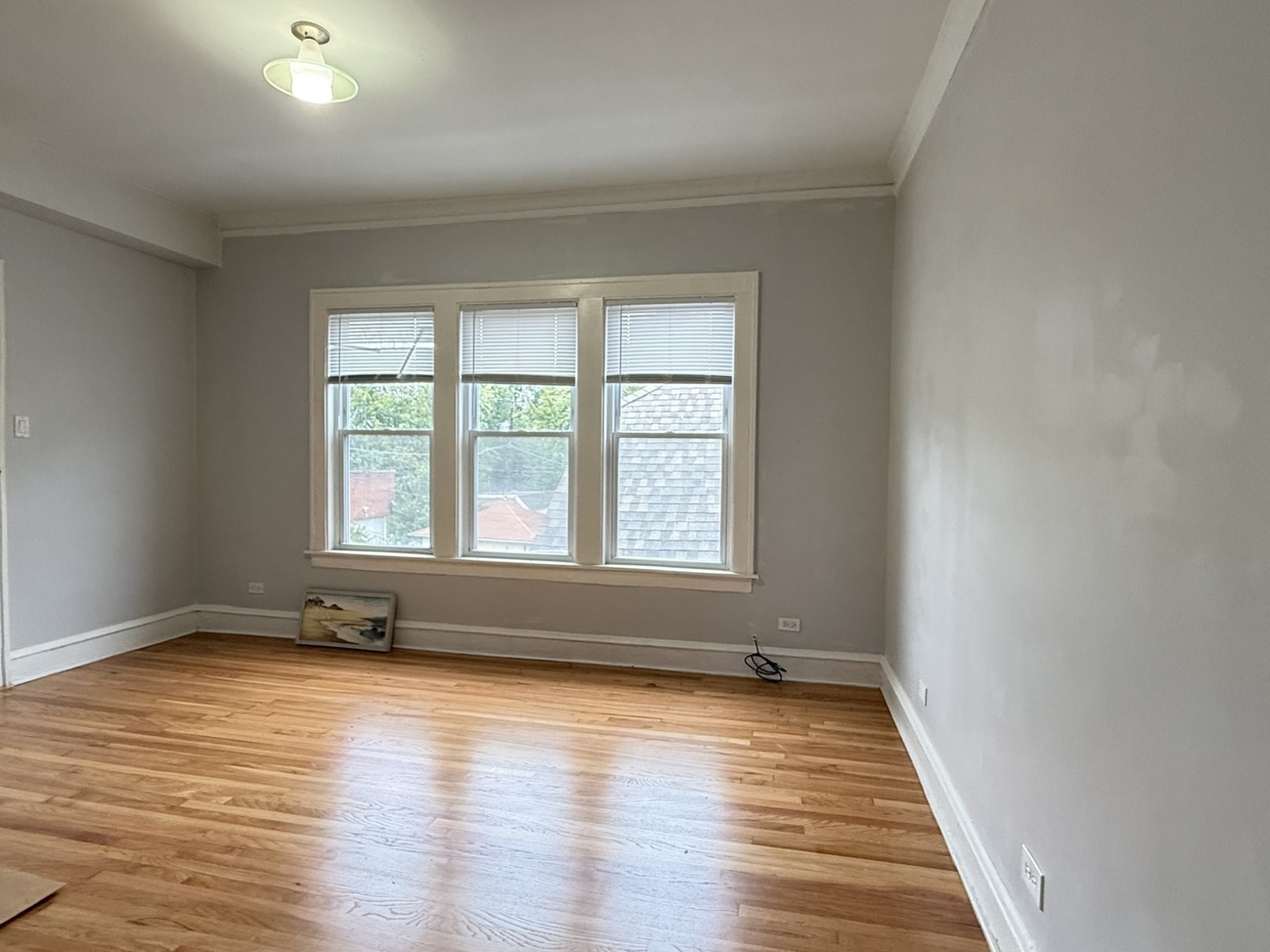 4608 N Kenton Avenue 2 Property Photo 5