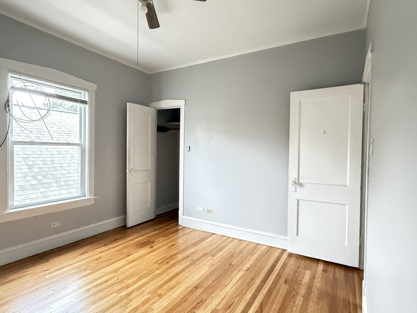 4608 N Kenton Avenue 2 Property Photo 6