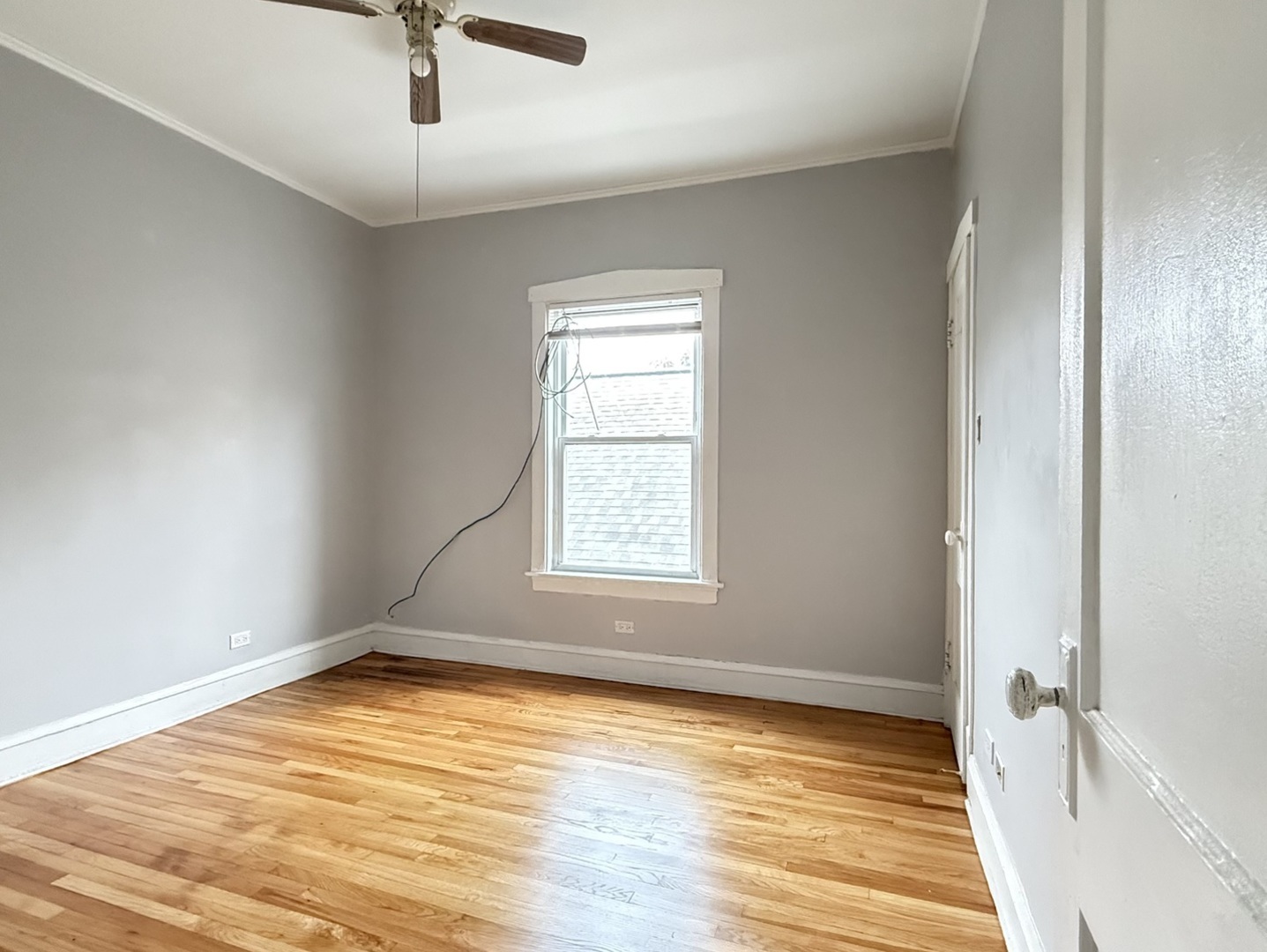 4608 N Kenton Avenue 2 Property Photo 7