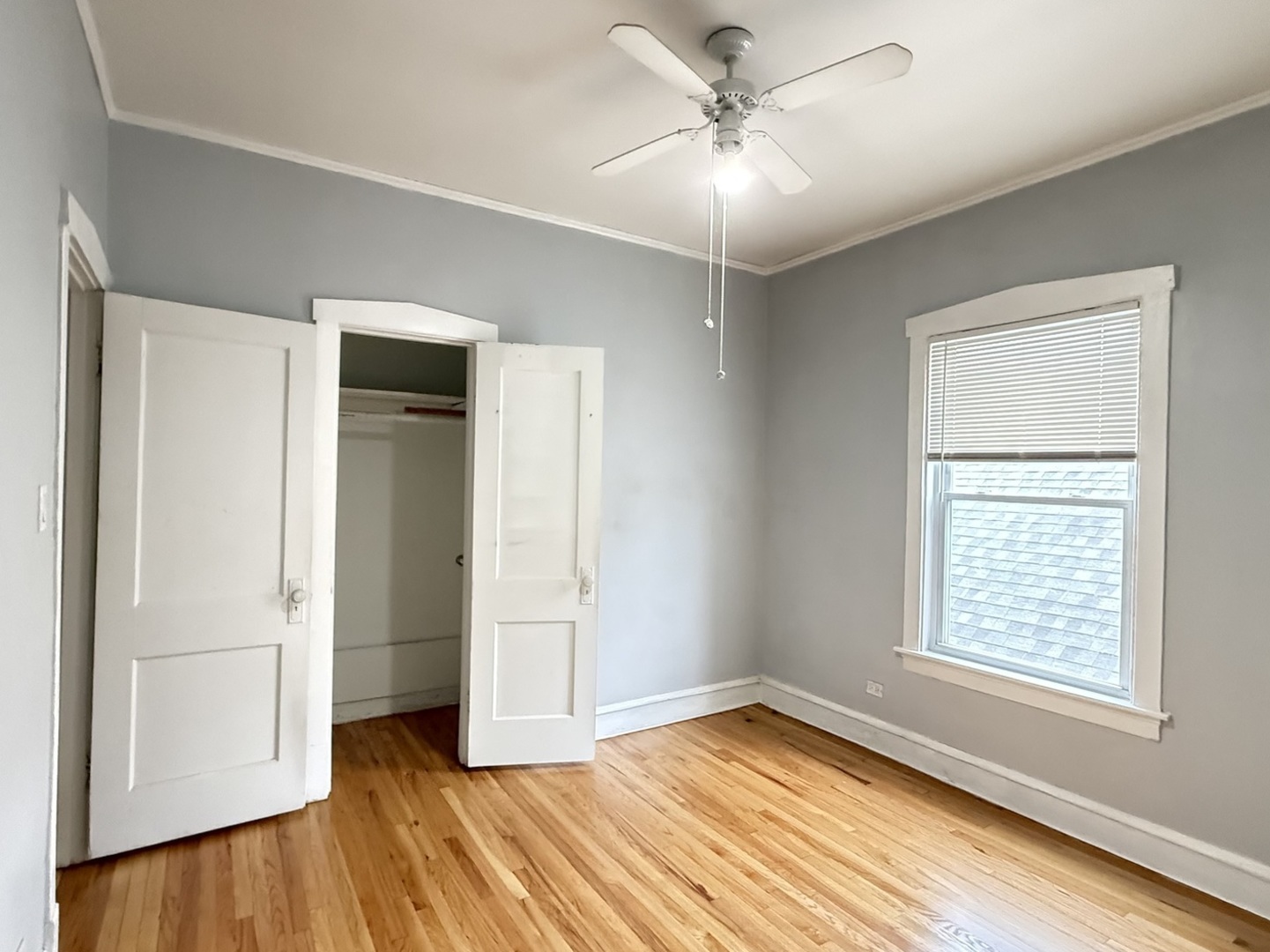 4608 N Kenton Avenue 2 Property Photo 8