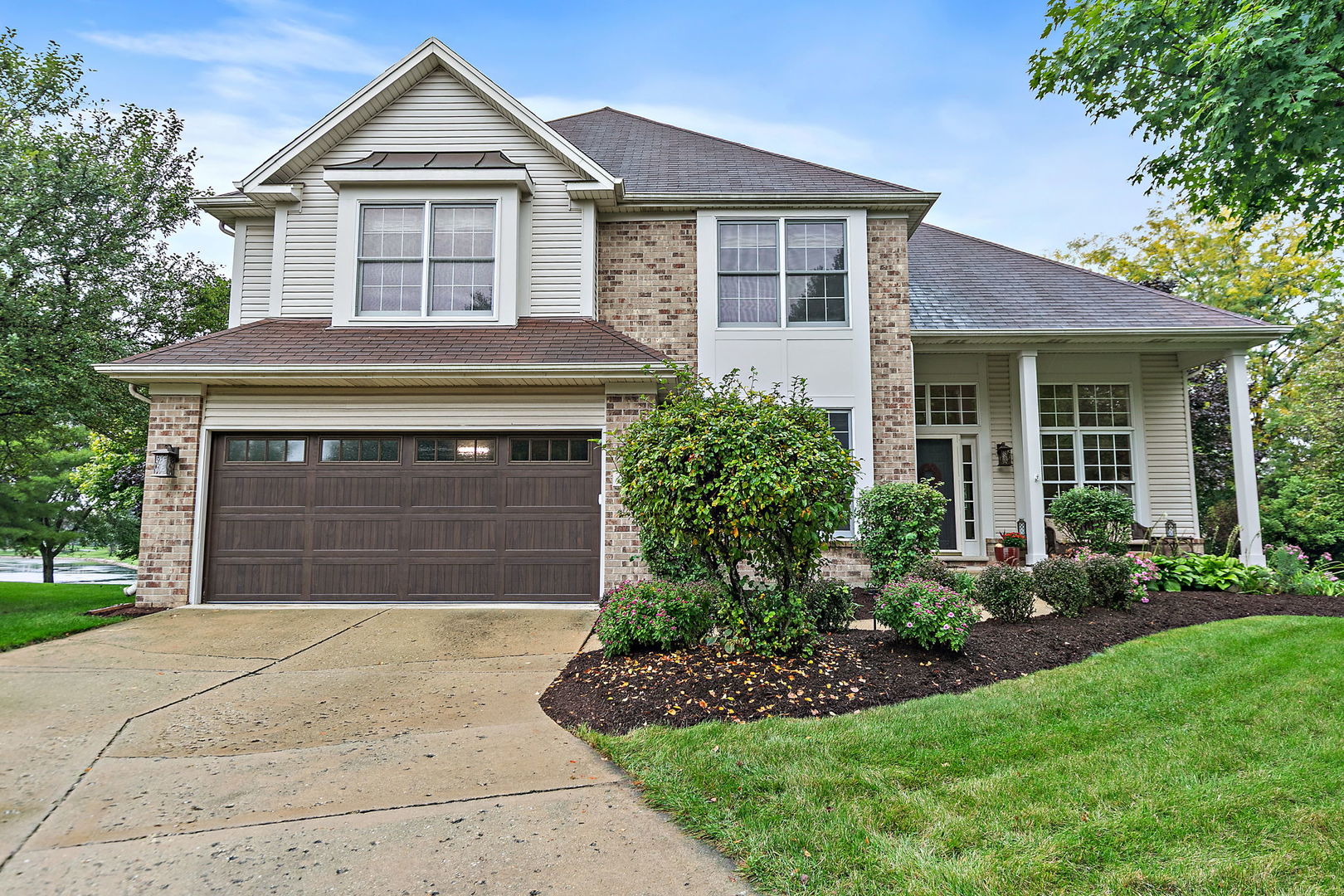 11 Lakeridge Court Property Photo 1