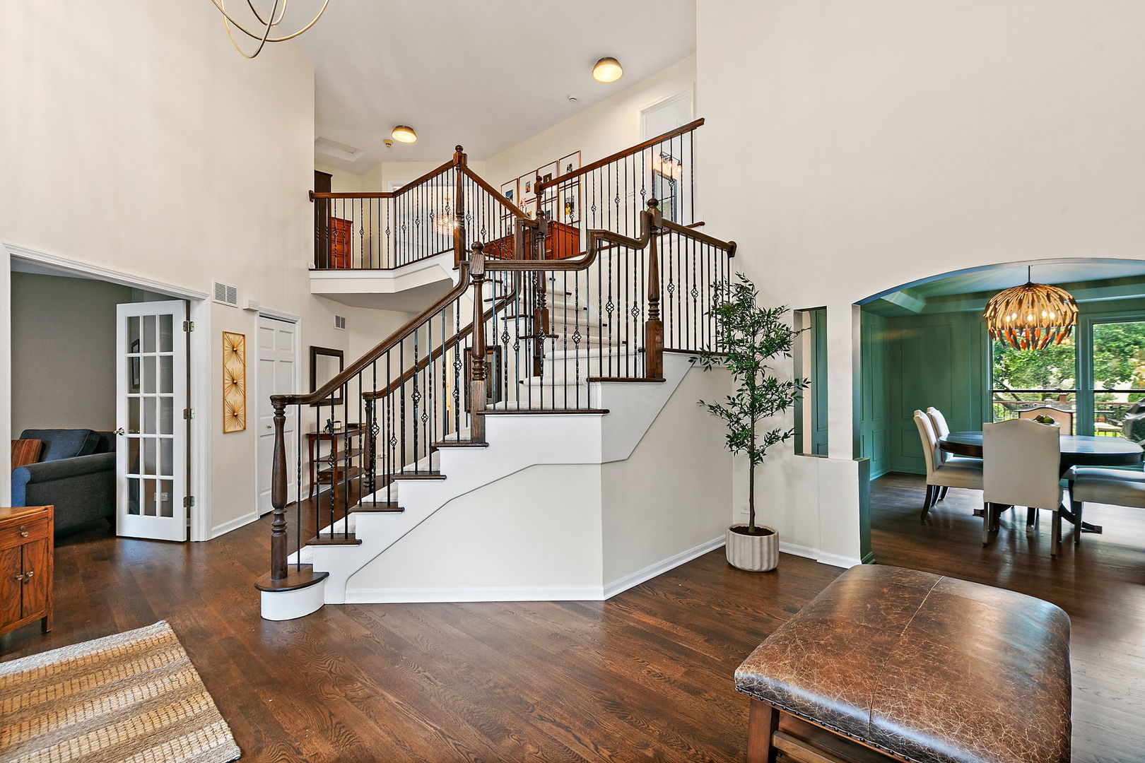 11 Lakeridge Court Property Photo 6