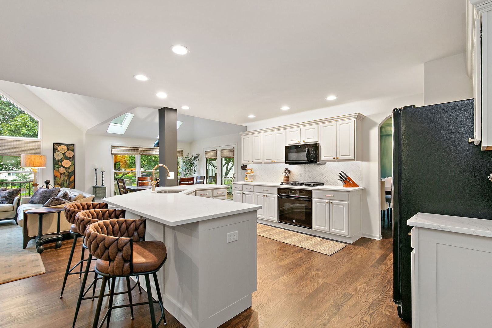 11 Lakeridge Court Property Photo 10