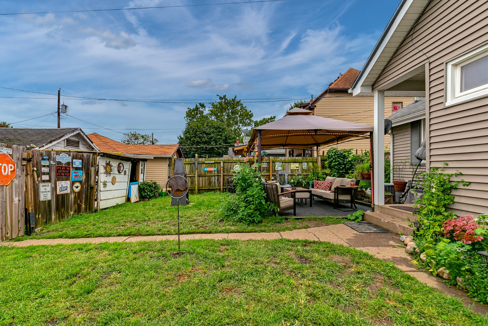 321 S Thornwood Avenue Property Photo 6