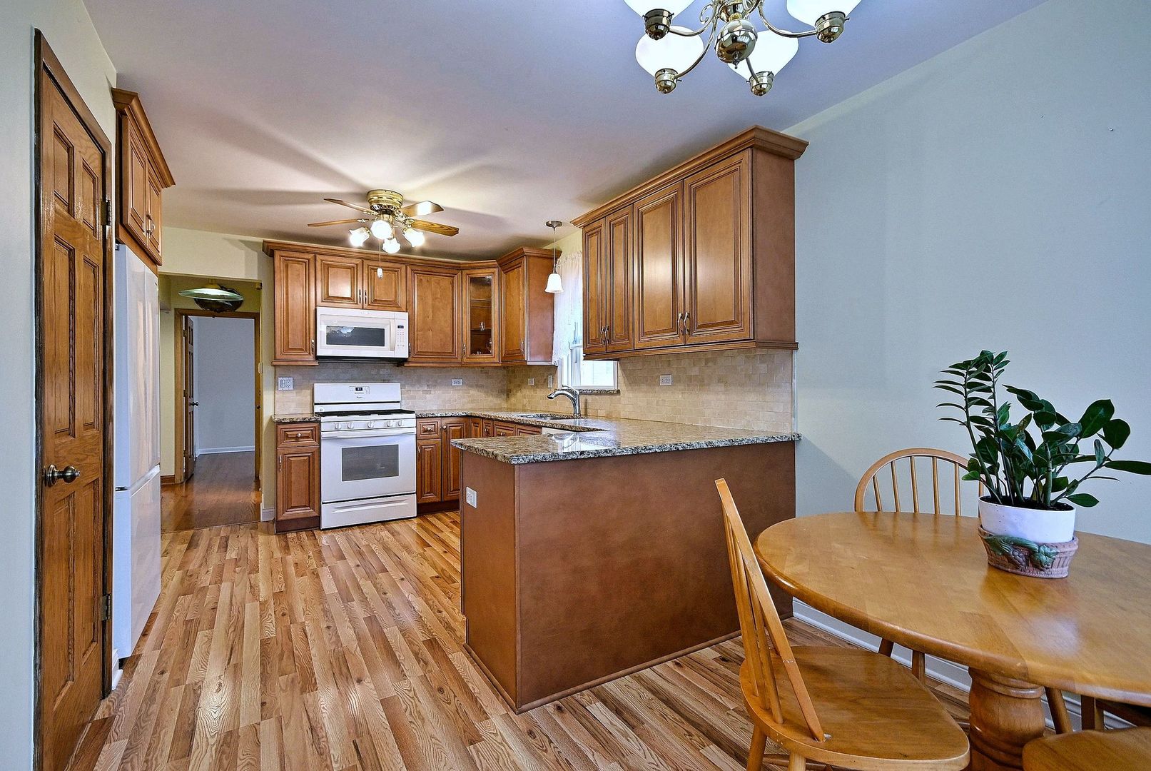 4704 N Newland Avenue Property Photo 6