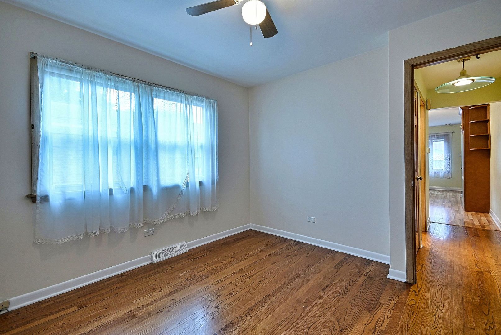 4704 N Newland Avenue Property Photo 16