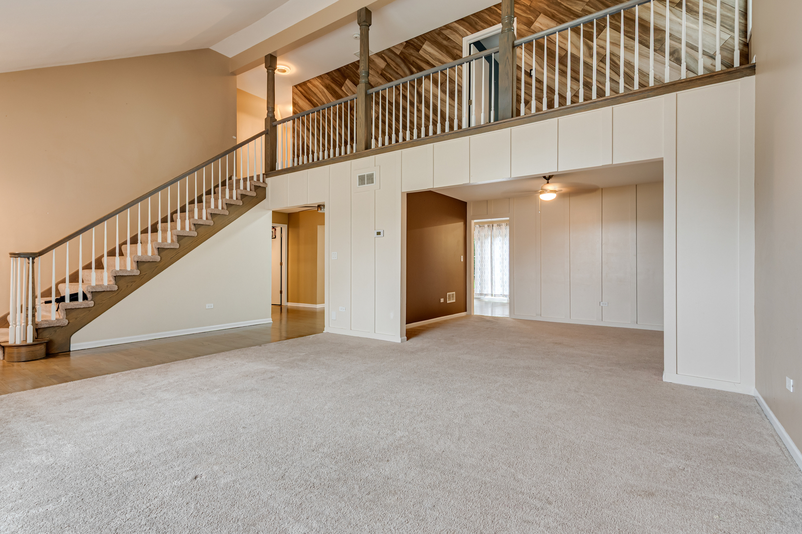 1124 Covington Drive Property Photo 3