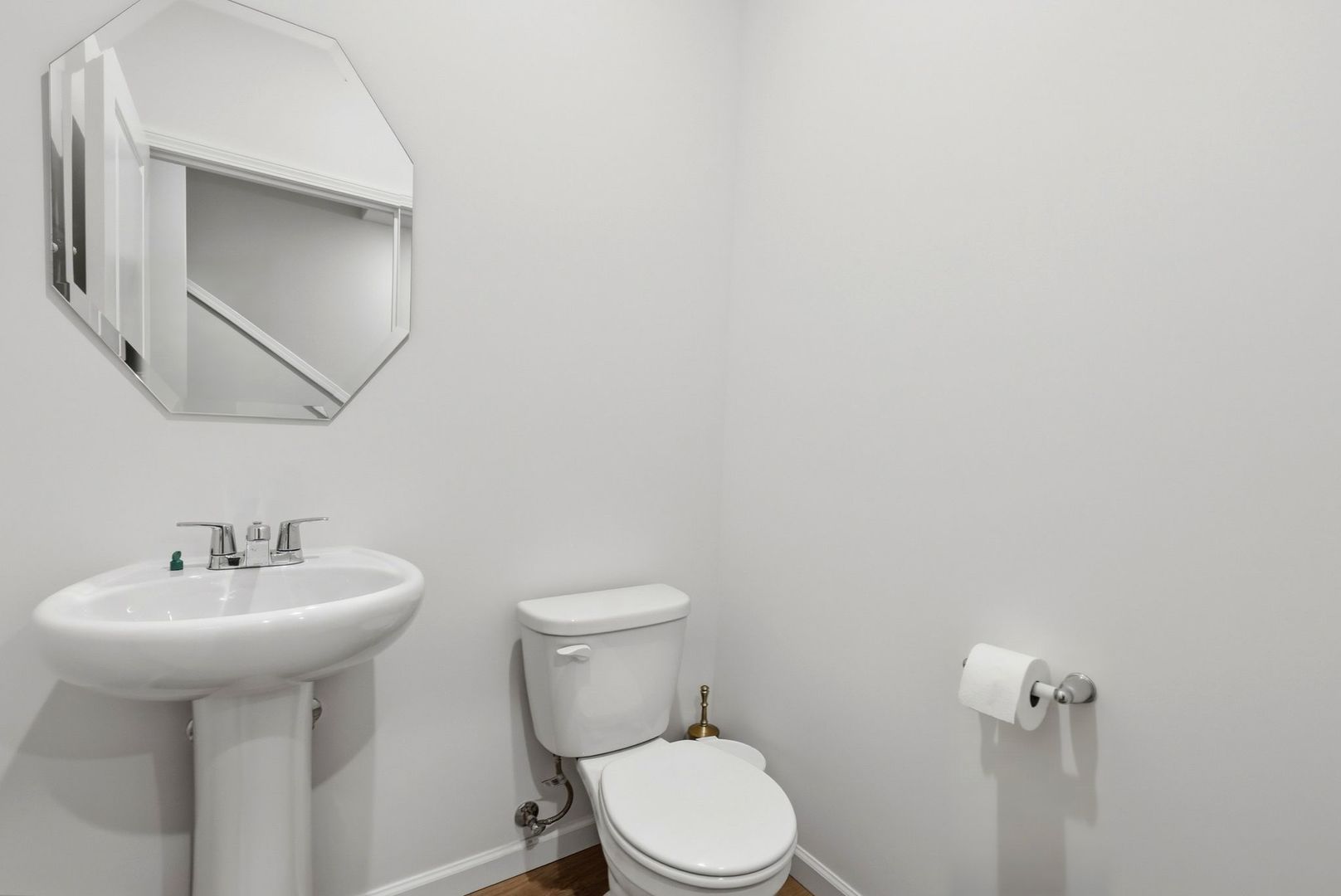 5920 Hawkweed Drive Property Photo 10