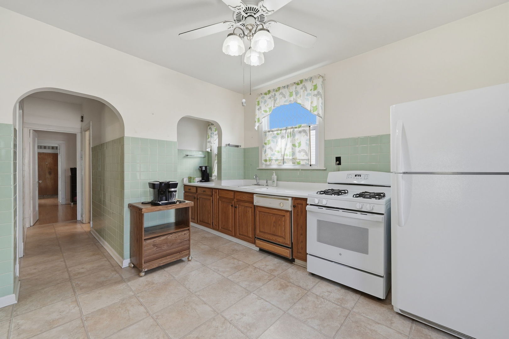 6206 W Grace Street Property Photo 9
