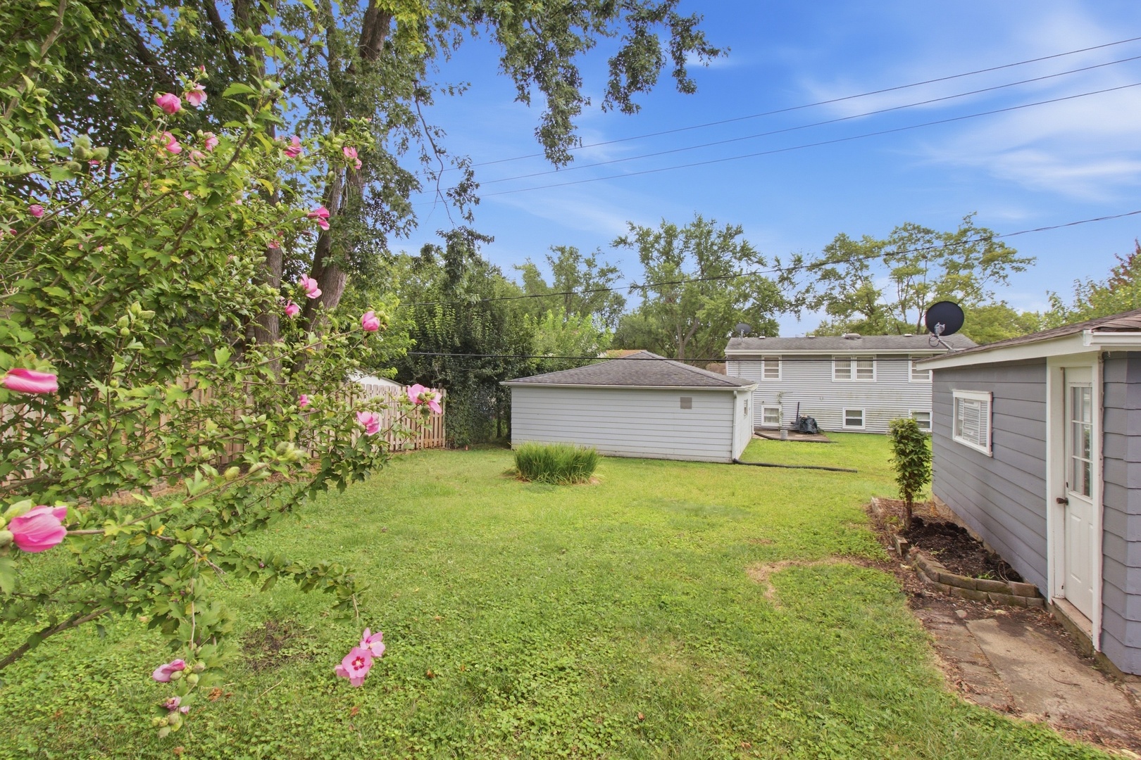 383 Tee Lane Property Photo 26