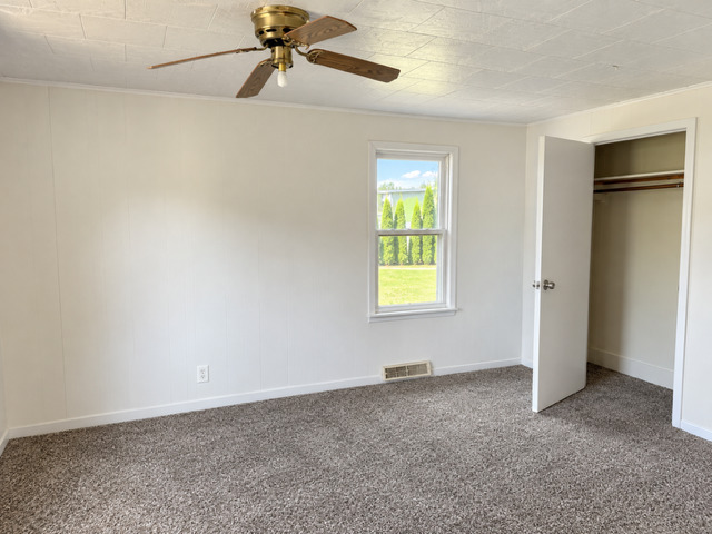 411 S Everett Street Property Photo 2