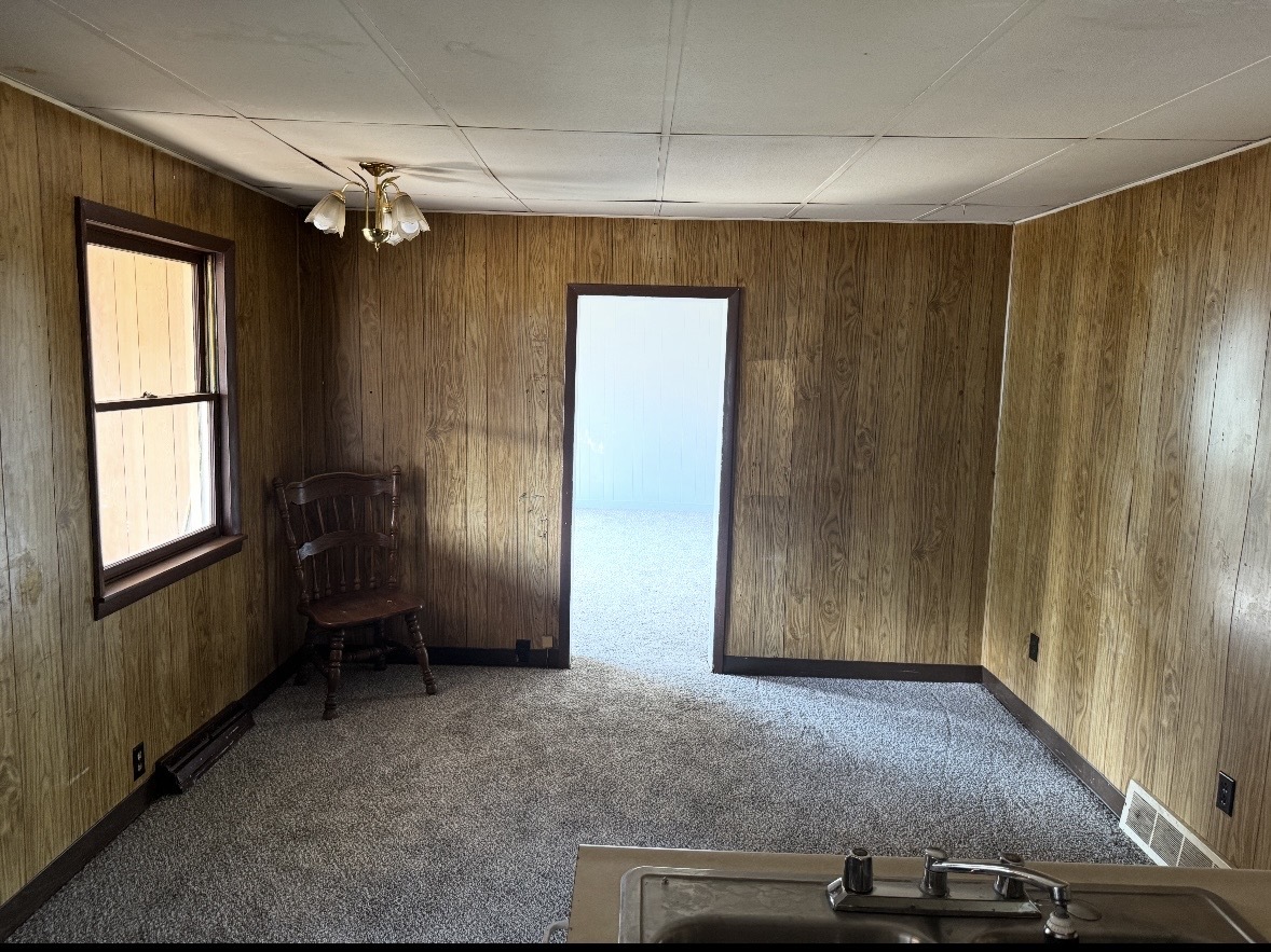411 S Everett Street Property Photo 6