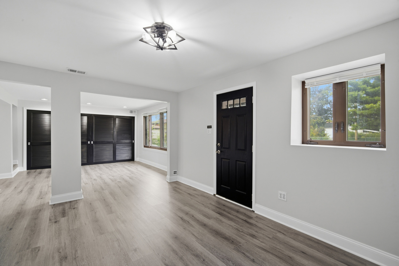 1700 Pratt Street Property Photo 13