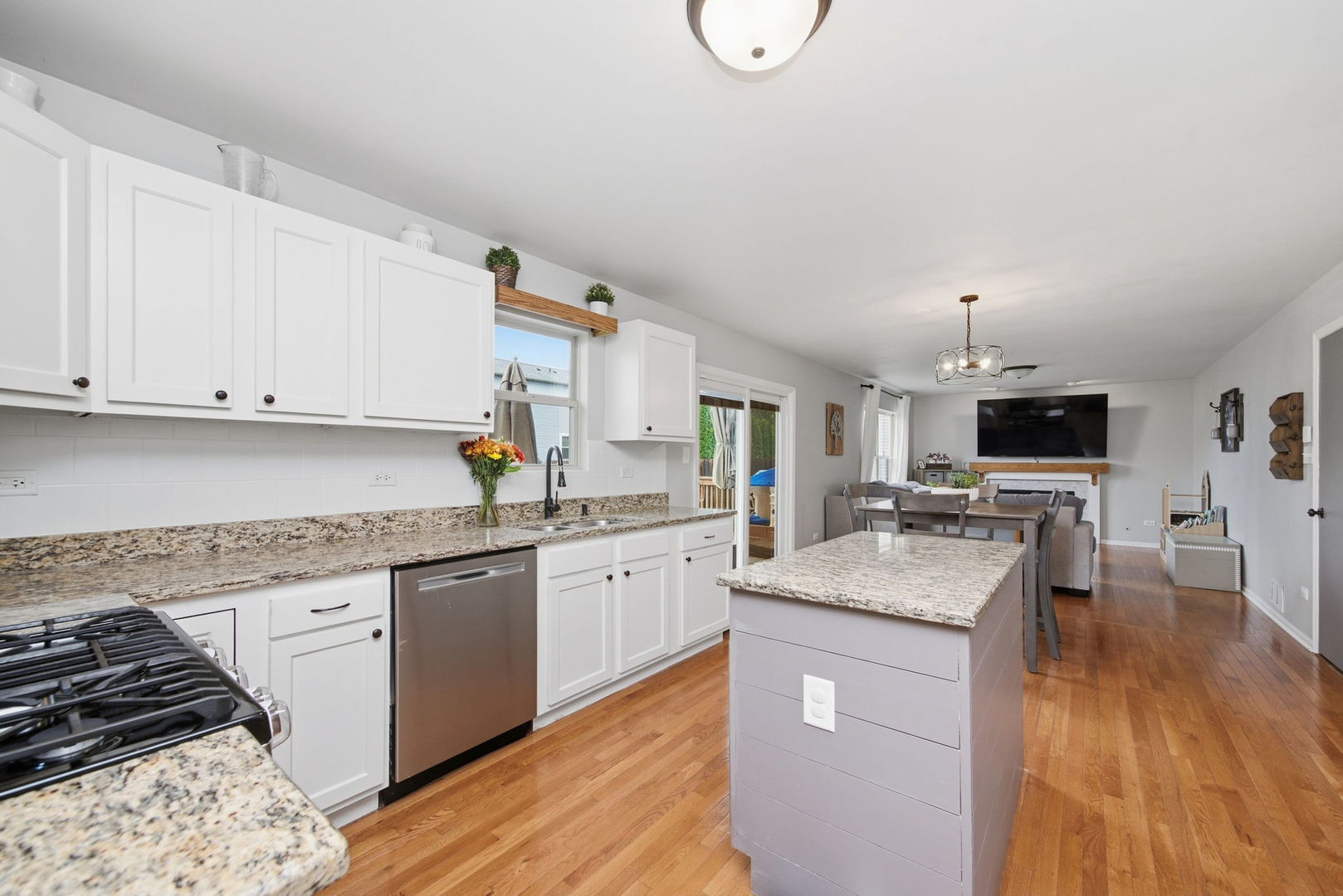 5320 Meadowbrook Street Property Photo 10
