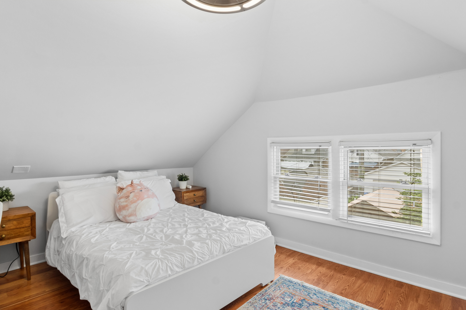 3638 N Linder Avenue Property Photo 12