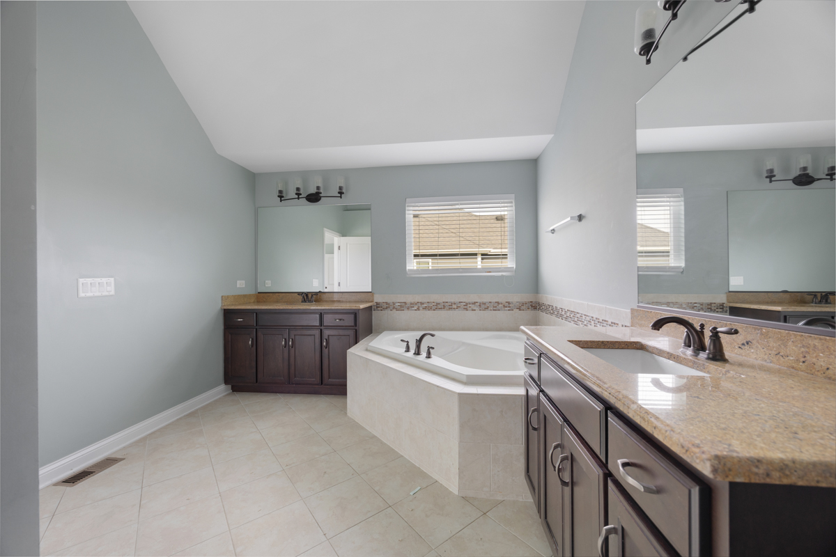 4019 Chinaberry Lane Property Photo 24