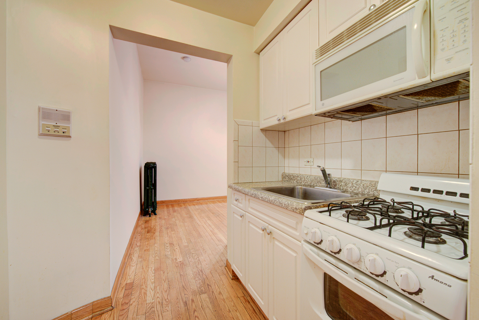 4518 N Sheridan Road 1e Property Photo 3