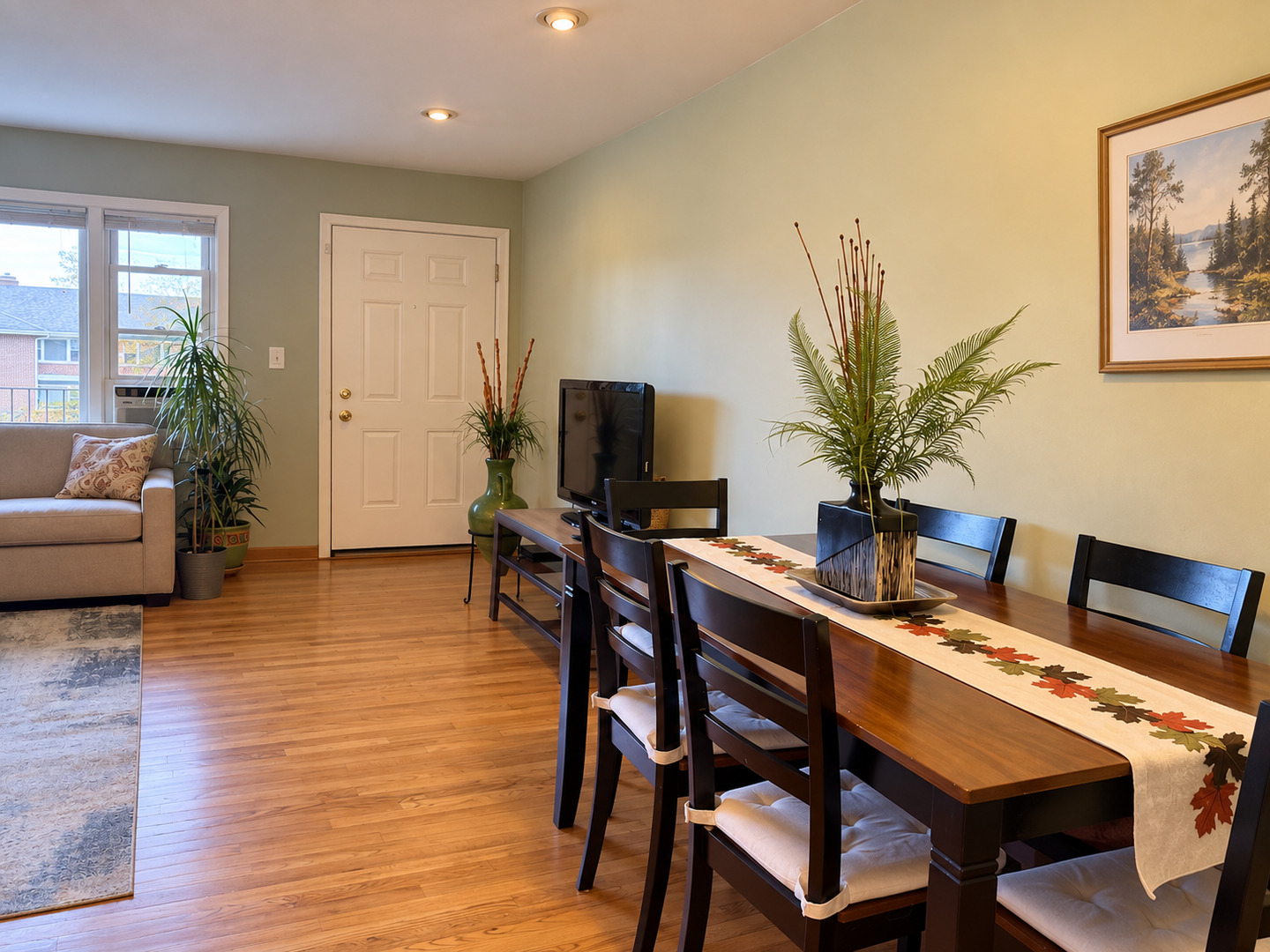 1105 Holiday Lane 14 Property Photo 6
