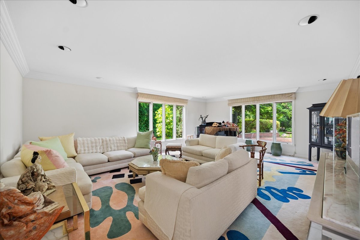 201 Aspen Lane Property Photo 5