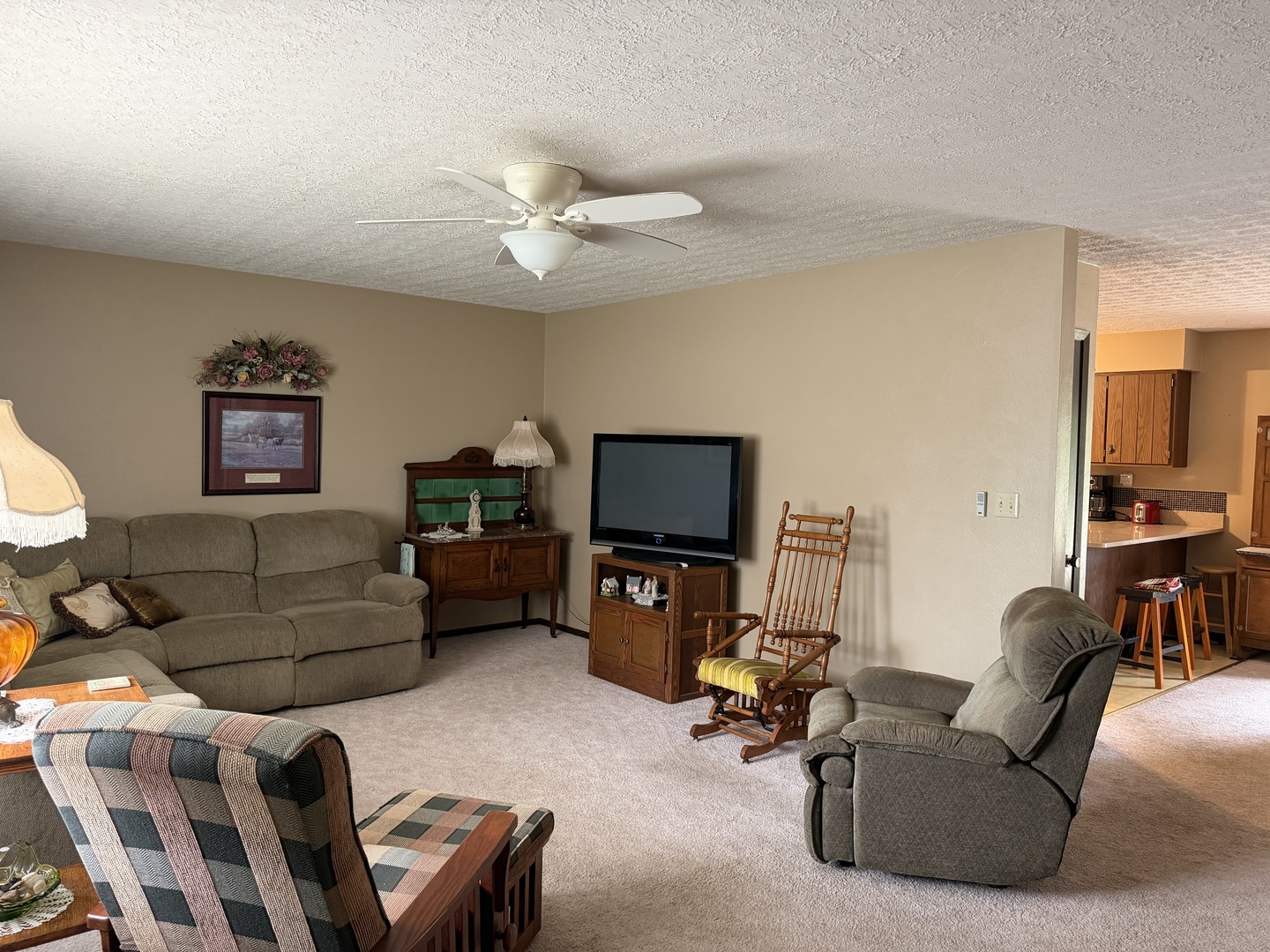 374 Northwood Lane Property Photo 4