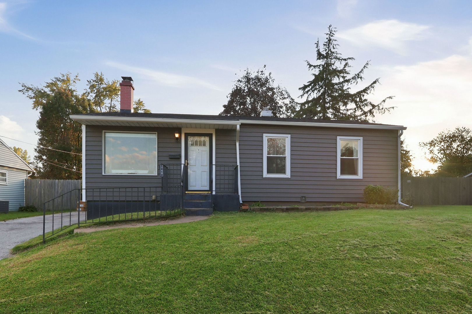 3819 Sunnyside Avenue Property Photo 1