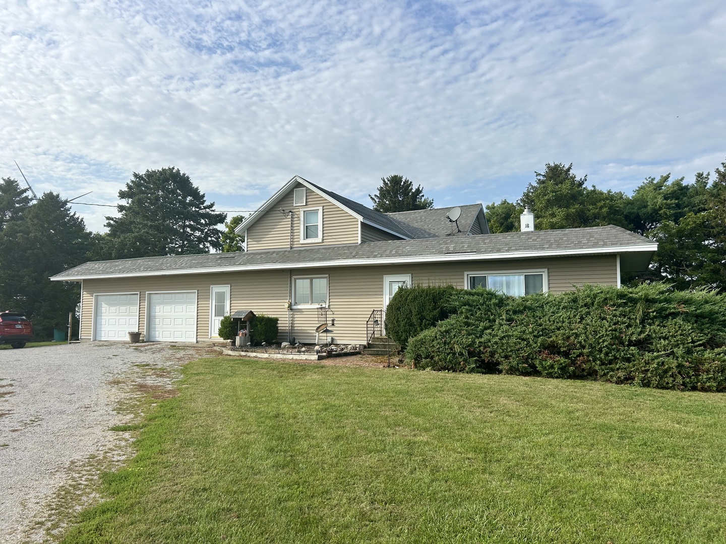 27256 N 2850 East Road Property Photo 1