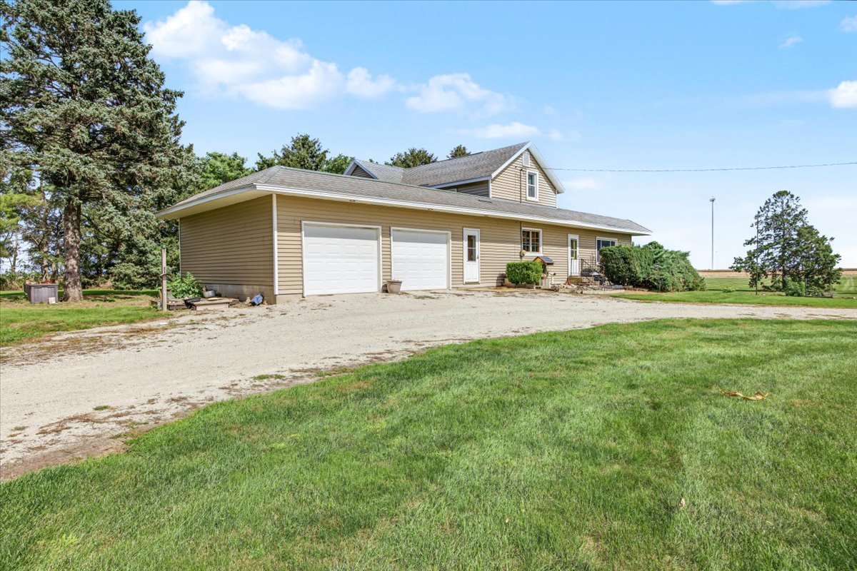 27256 N 2850 East Road Property Photo 3