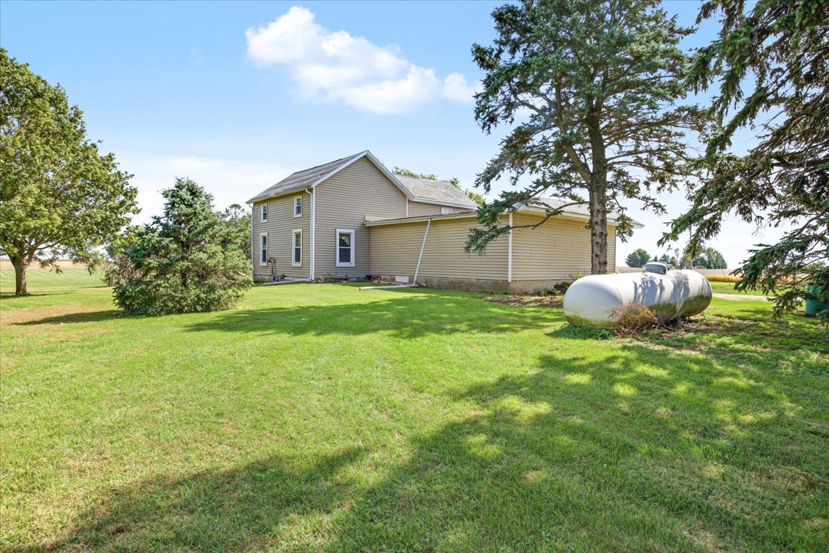 27256 N 2850 East Road Property Photo 4