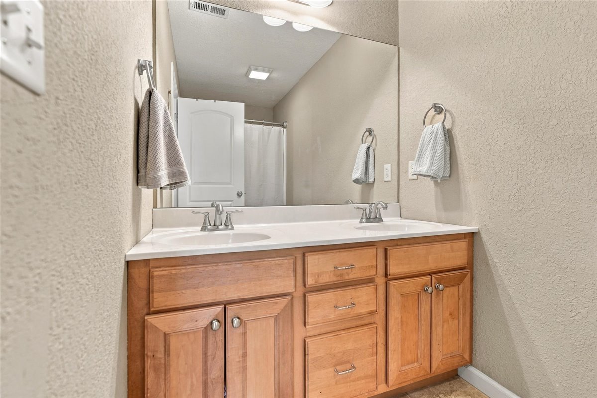1706 Glenbridge Road Property Photo 21