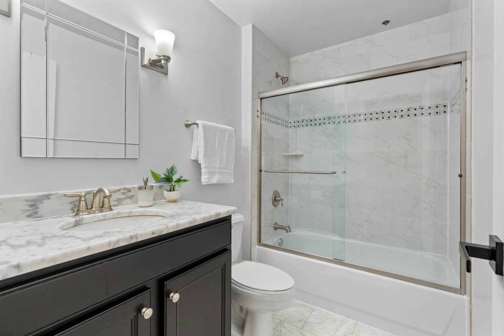 758 N Larrabee Street 319 Property Photo 16