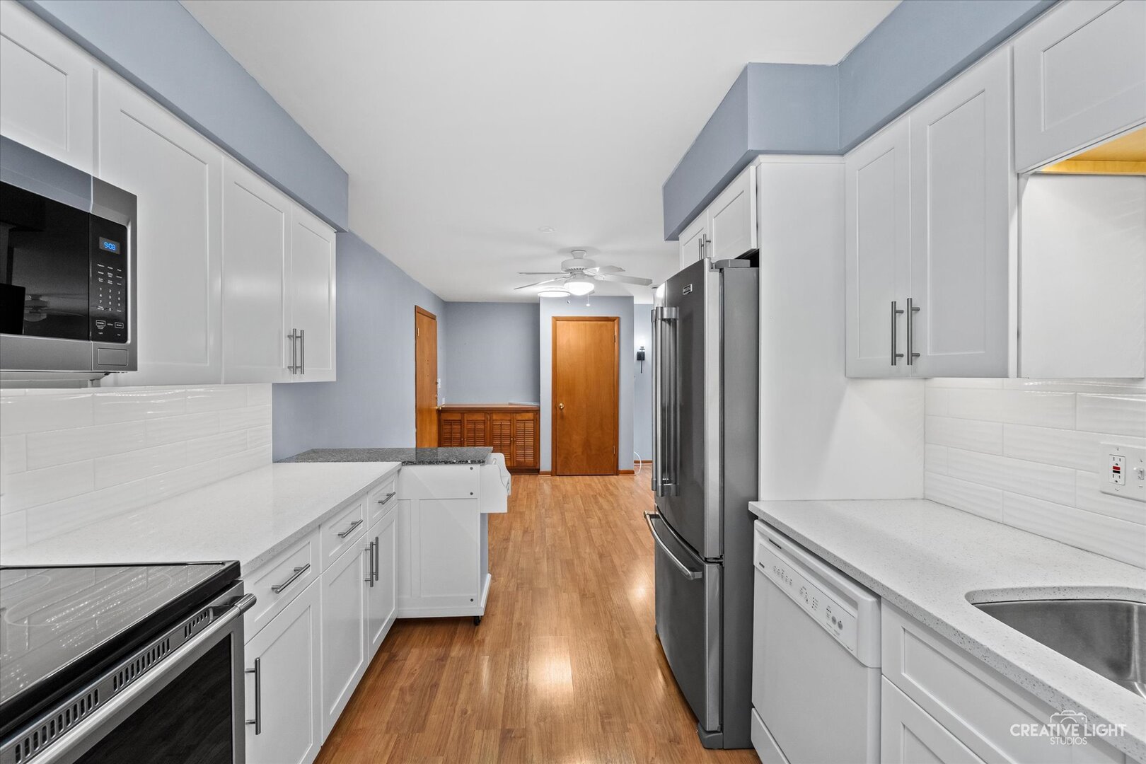 450 W Downer Place 2a Property Photo 4