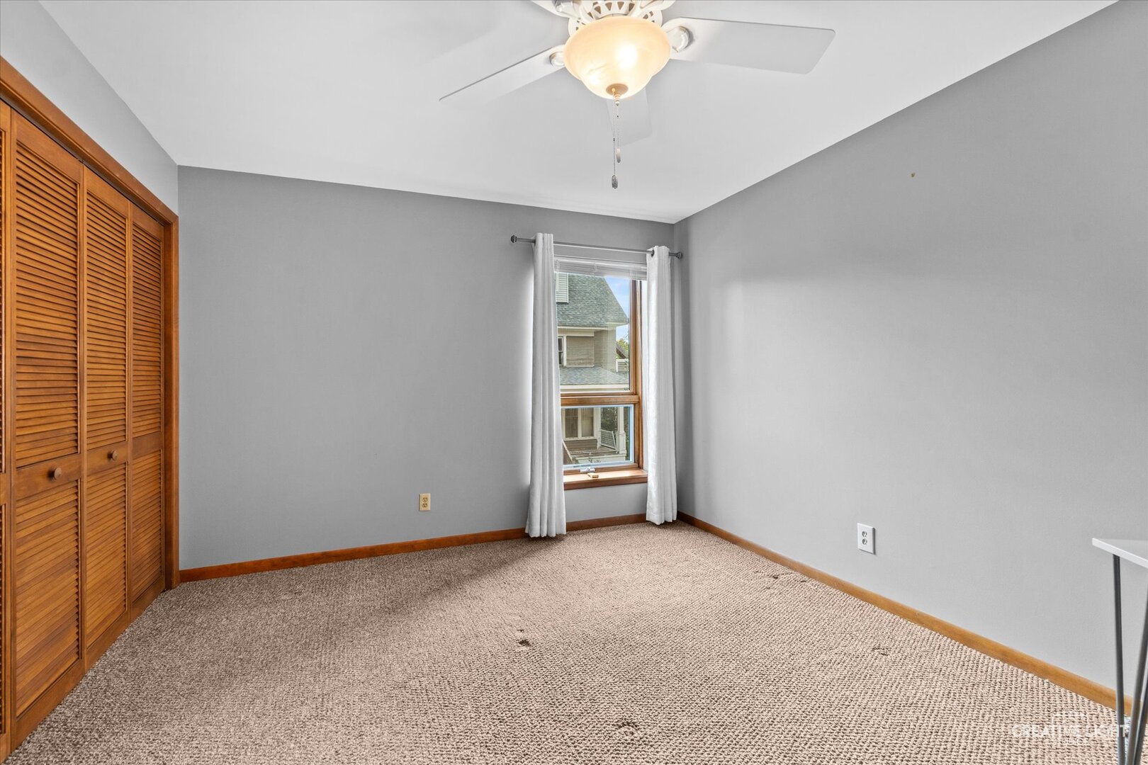 450 W Downer Place 2a Property Photo 11