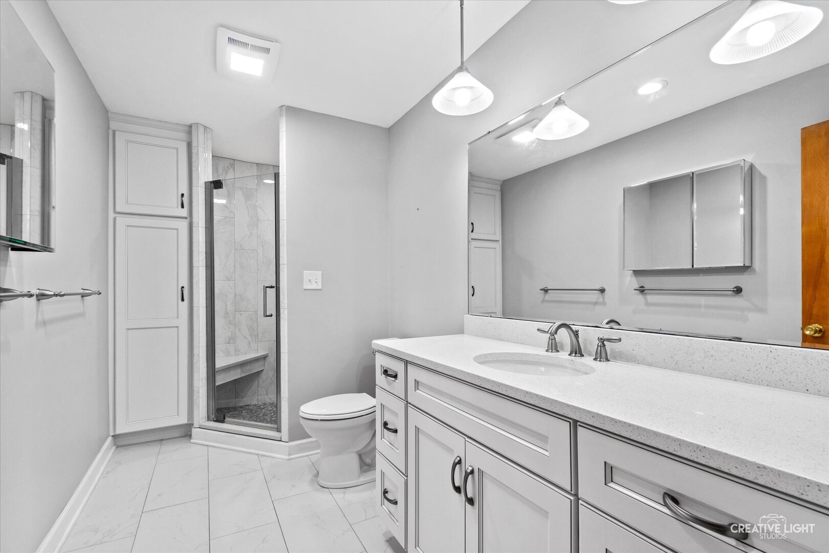 450 W Downer Place 2a Property Photo 17