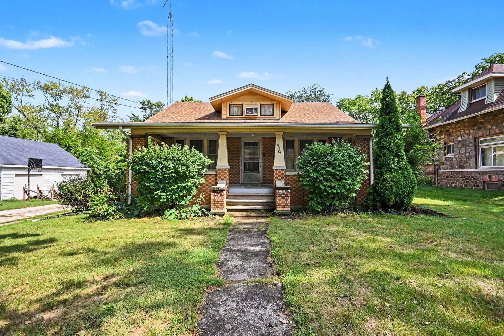 409 N Joliet Street Property Photo 1