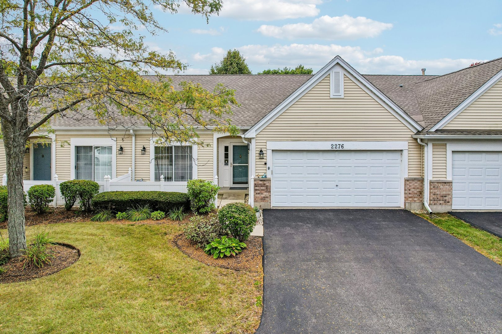 2276 Ashbrook Lane Property Photo 1