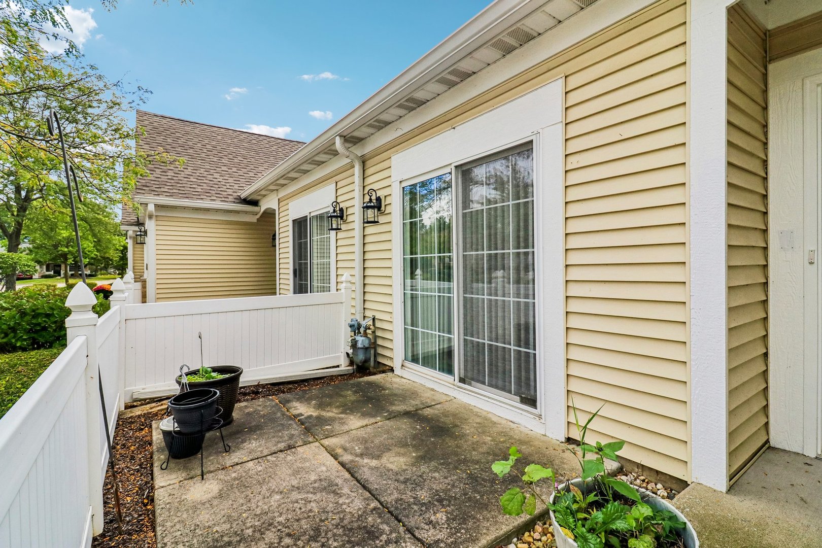 2276 Ashbrook Lane Property Photo 6