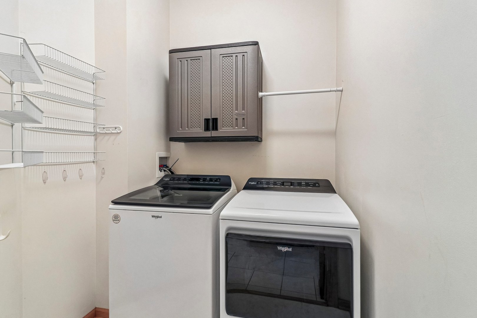 2276 Ashbrook Lane Property Photo 22