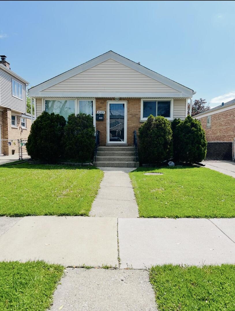 3529 N George Street Property Photo 2