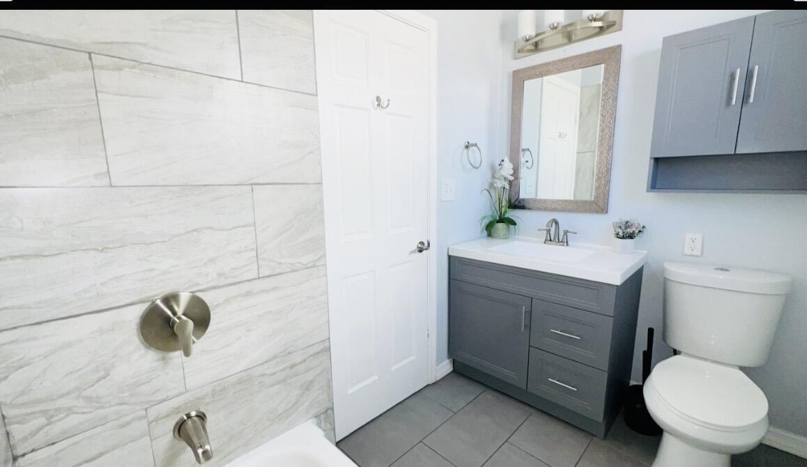 3529 N George Street Property Photo 12